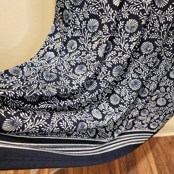 Max Studio Navy and White Quarter Sleeves fit and flare Casual dress size M - Picture 7 of 11